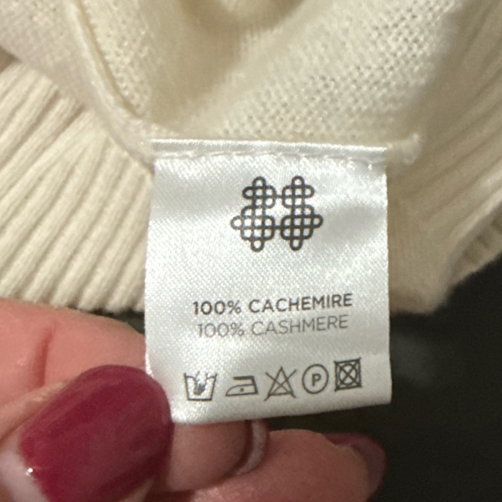 Kultivate Cream Sweater with Multicolor LOVE Design - Picture 3 of 6